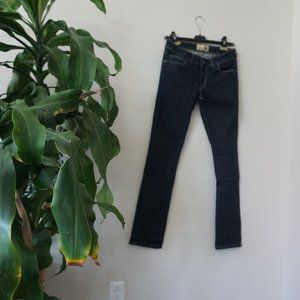 Sustainable straight leg dark blue jeans from Kuyichi (size 28/32)